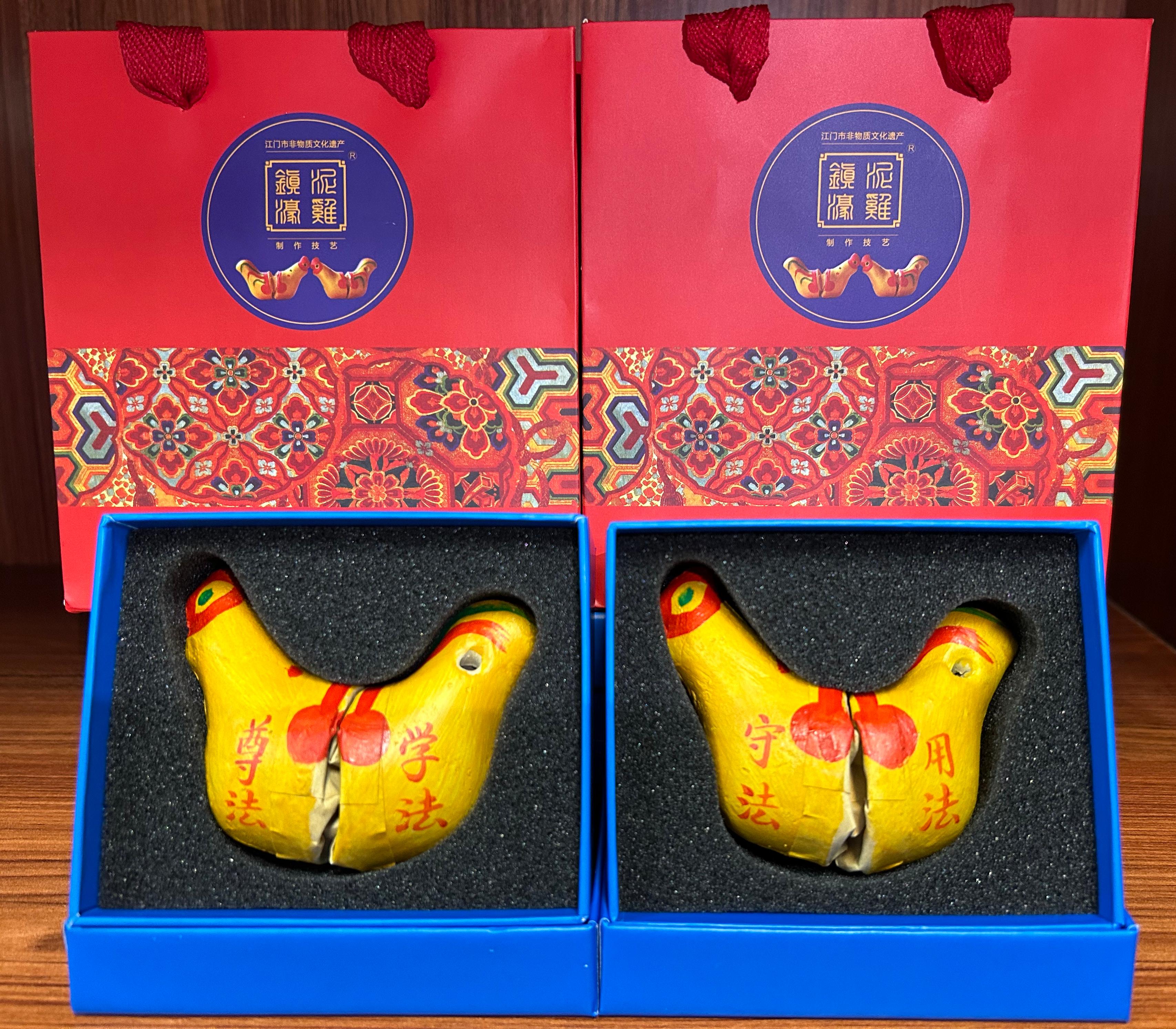 鎮(zhèn)濠學法泥雞文創(chuàng)禮品.jpg